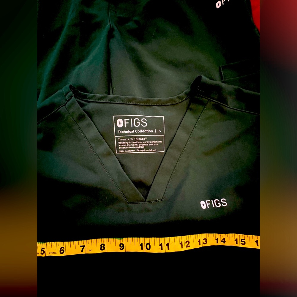 Figs scrub set, dark green color